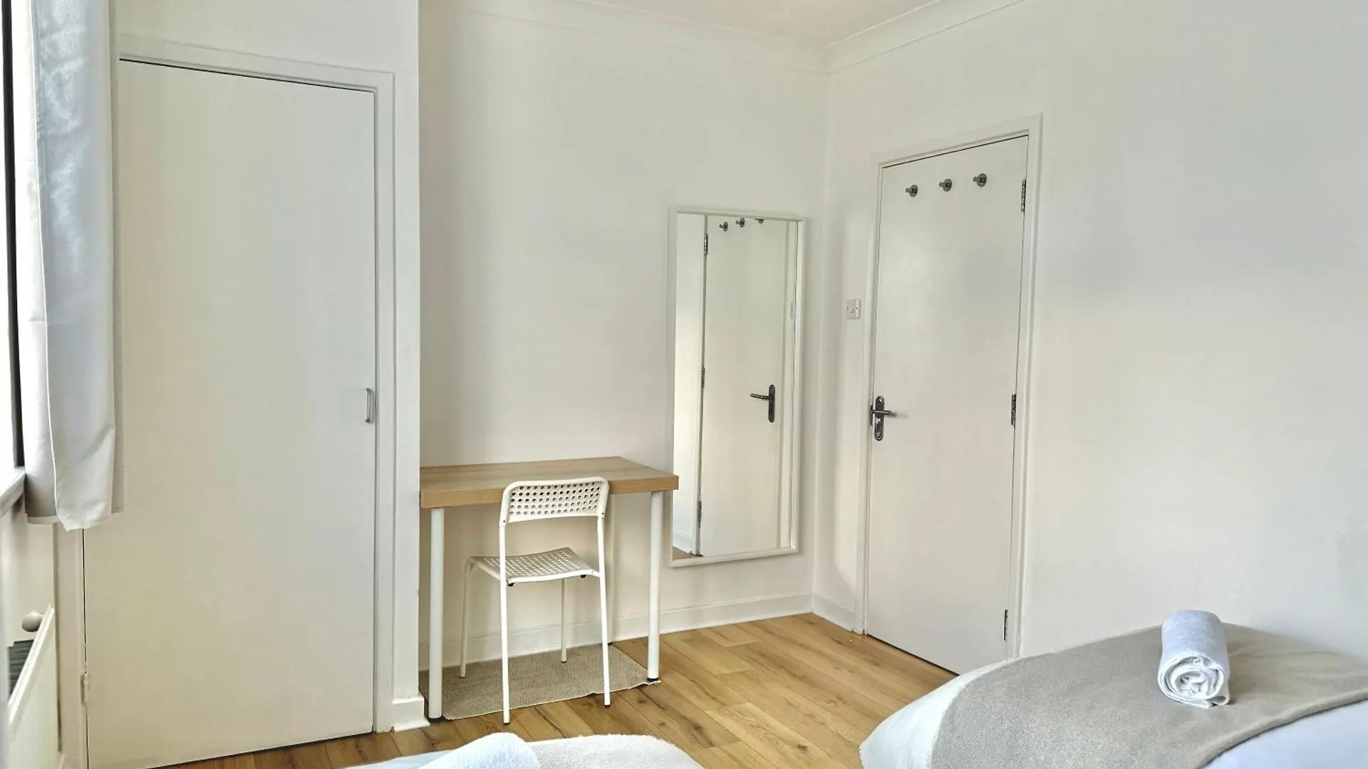 Your Cosy Get-Away 5 Minutes From Canning Town Station, Near Excel & O2 London 0*,
