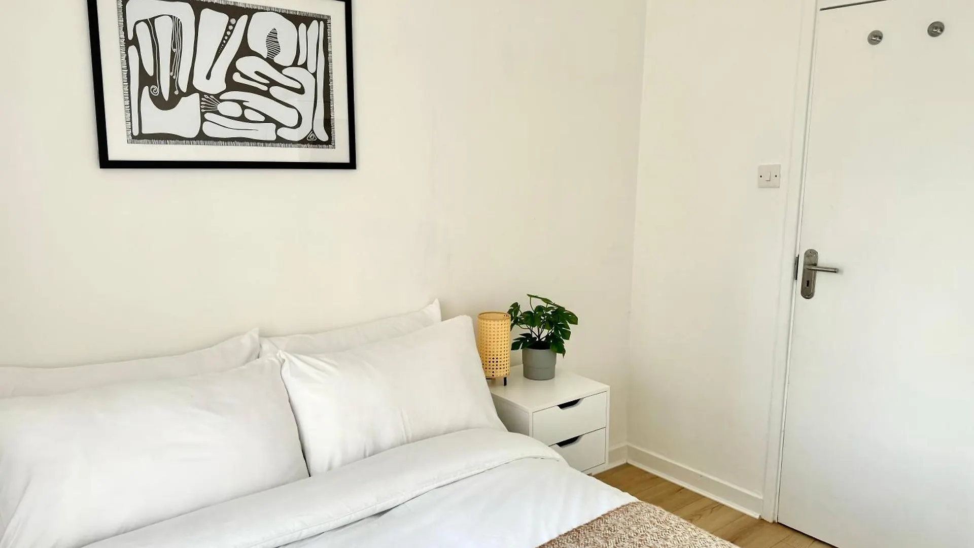 Your Cosy Get-Away 5 Minutes From Canning Town Station, Near Excel & O2 London 0*,  United Kingdom