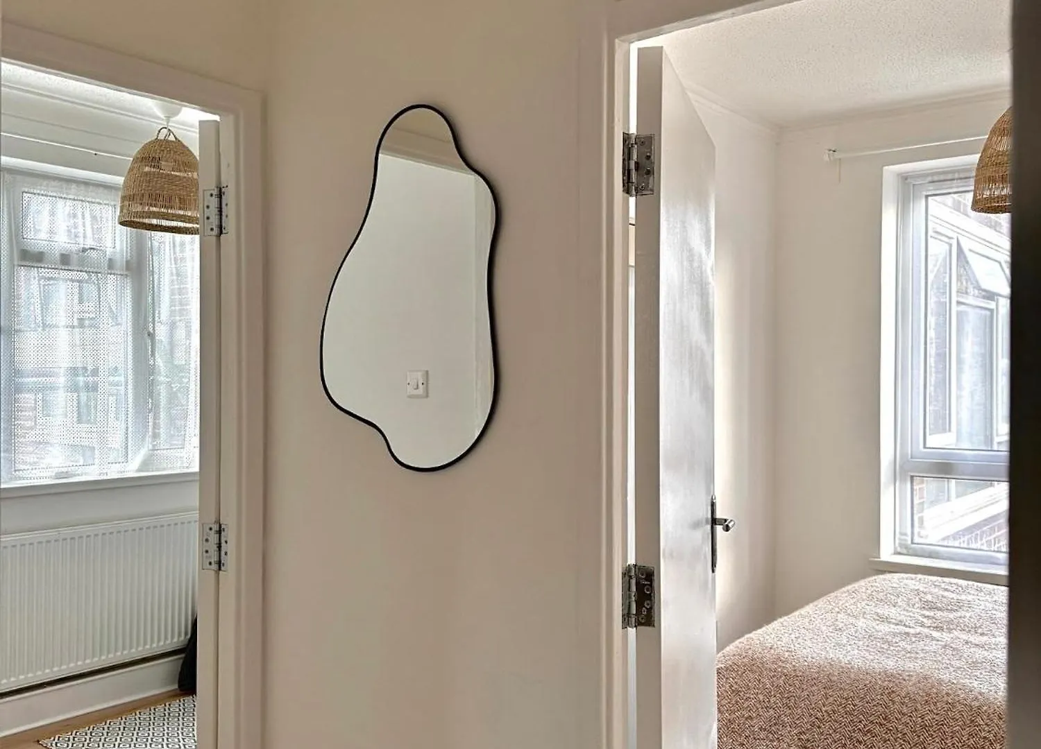 Your Cosy Get-Away 5 Minutes From Canning Town Station, Near Excel & O2 London Apartment